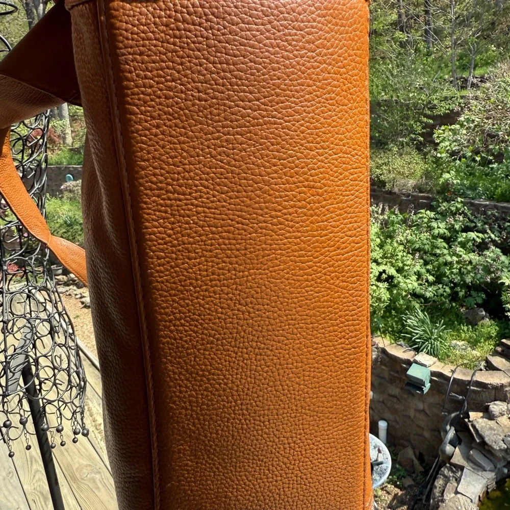 Michael Kors Cognac Leather Shoulder Bag –‎ Chunky Hardware ✨👜